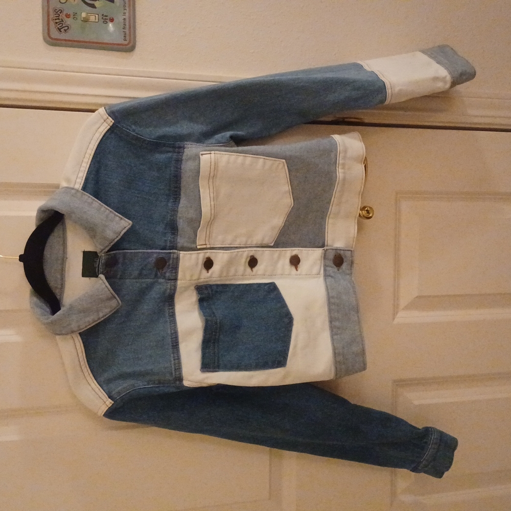 Adorable Cropped Denim Jacket